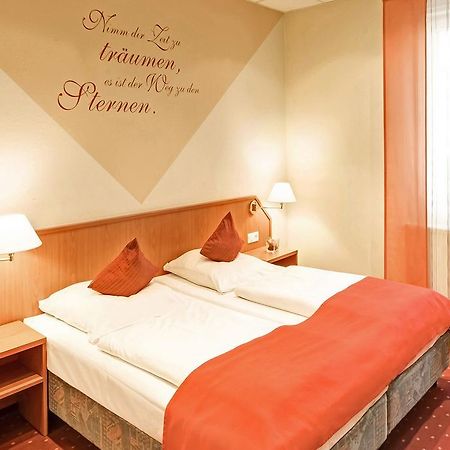 Hotel Restaurant Zum Werdersee Bremen Bagian luar foto
